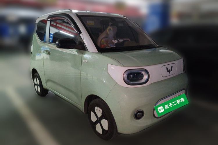 Used Wuling Hongguang MINIEV 2024 3rd Generation 215km Youth Edition Front Right 45 Deg