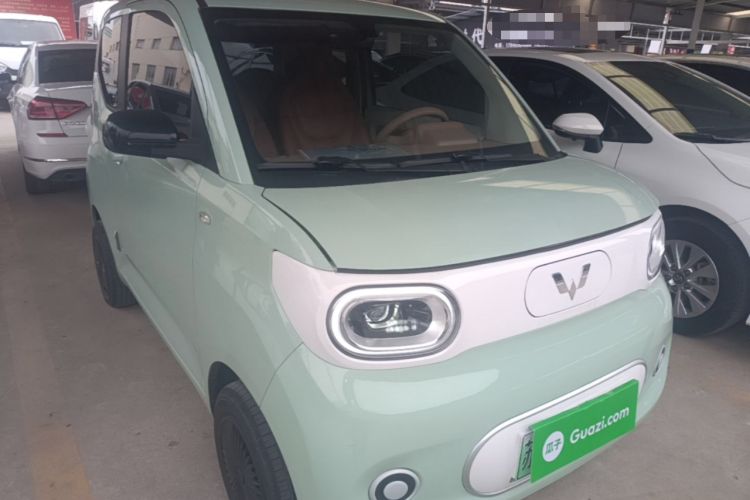 Used Wuling Hongguang MINIEV 2024 3rd Generation 215km Youth Edition Front Right 45 Deg
