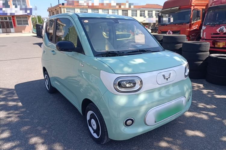 Used Wuling Hongguang MINIEV 2024 3rd Generation 215km Youth Edition Front Right 45 Deg
