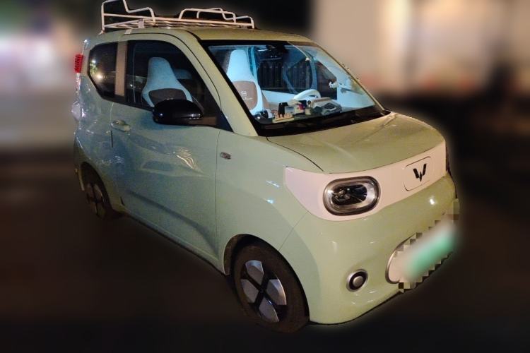 Used Wuling Hongguang MINIEV 2024 3rd Generation 215km Youth Edition Front Right 45 Deg