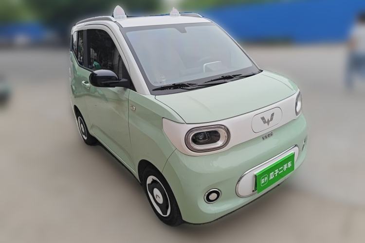 Used Wuling Hongguang MINIEV 2024 3rd Generation 170 km Front Right 45 Deg
