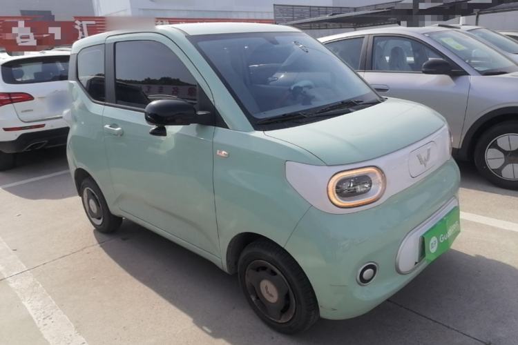 Used Wuling Hongguang MINIEV 2024 3rd Generation 215km Youth Edition Front Right 45 Deg