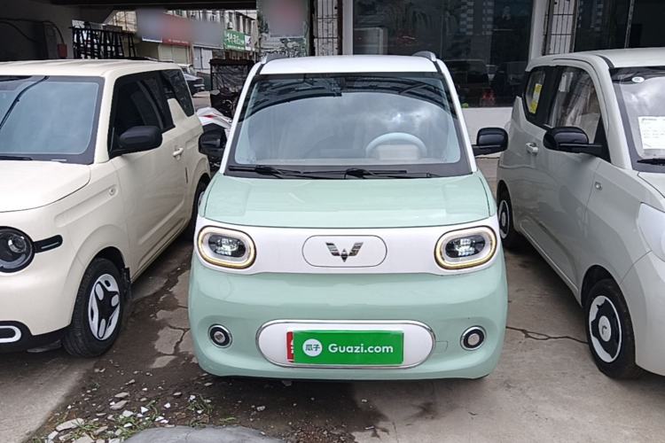 Used Wuling Hongguang MINIEV 2024 3rd Generation 215km Advanced Version Front