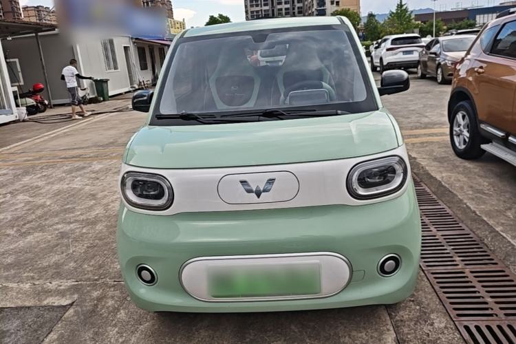 Used Wuling Hongguang MINIEV 2024 3rd Generation 215km Youth Edition Front