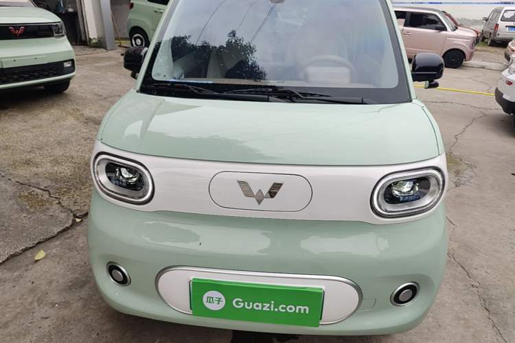 Used Wuling Hongguang MINIEV 2024 3rd Generation 215km Youth Edition Front