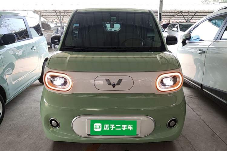 Used Wuling Hongguang MINIEV 2024 3rd Generation 215km Youth Edition Front