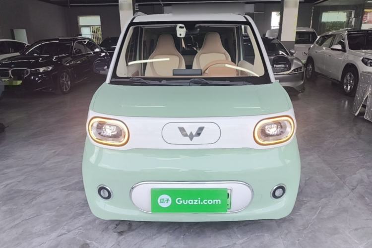 Used Wuling Hongguang MINIEV 2024 3rd Generation 215km Advanced Version Front