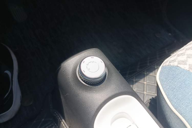 Used Wuling Hongguang MINIEV 2024 3rd Generation 215km Youth Edition Gear Lever