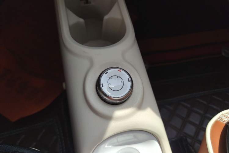 Used Wuling Hongguang MINIEV 2024 3rd Generation 215km Youth Edition Gear Lever