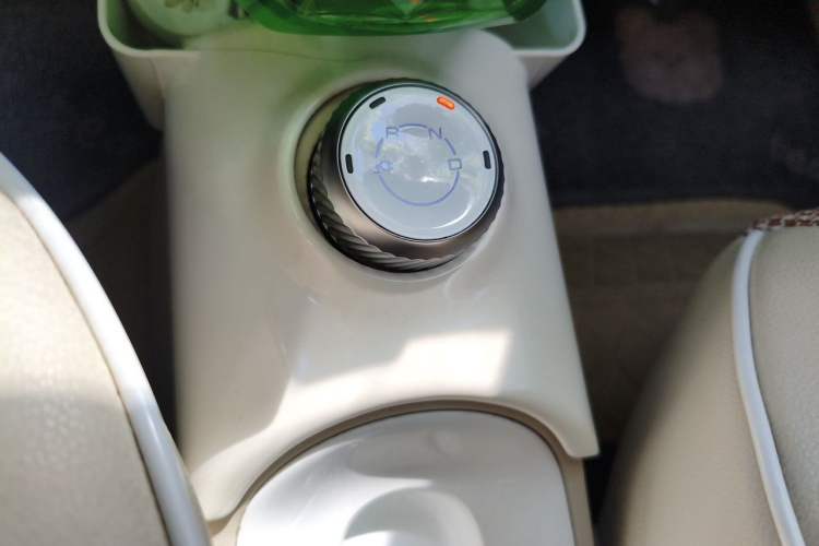 Used Wuling Hongguang MINIEV 2024 3rd Generation 215km Advanced Version Gear Lever