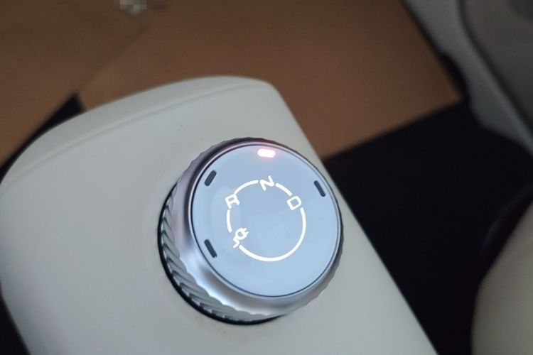 Used Wuling Hongguang MINIEV 2024 3rd Generation 215km Advanced Version Gear Lever