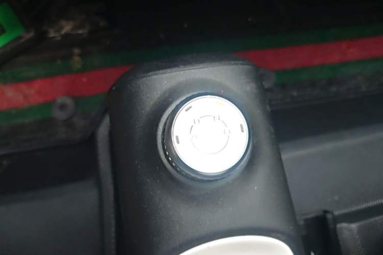 Used Wuling Hongguang MINIEV 2024 3rd Generation 215km Advanced Version Gear Lever