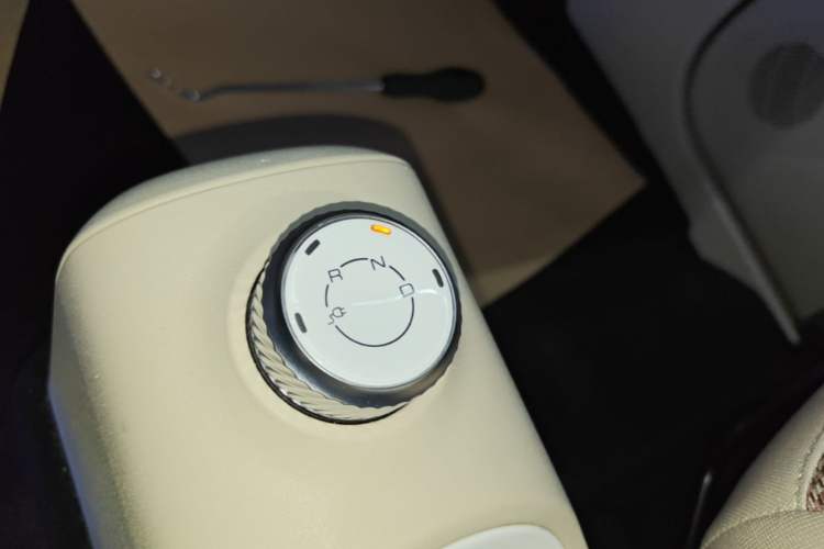 Used Wuling Hongguang MINIEV 2024 3rd Generation 215km Advanced Version Gear Lever