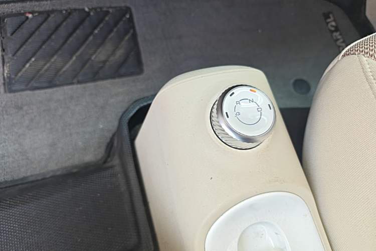 Used Wuling Hongguang MINIEV 2024 3rd Generation 215km Advanced Version Gear Lever
