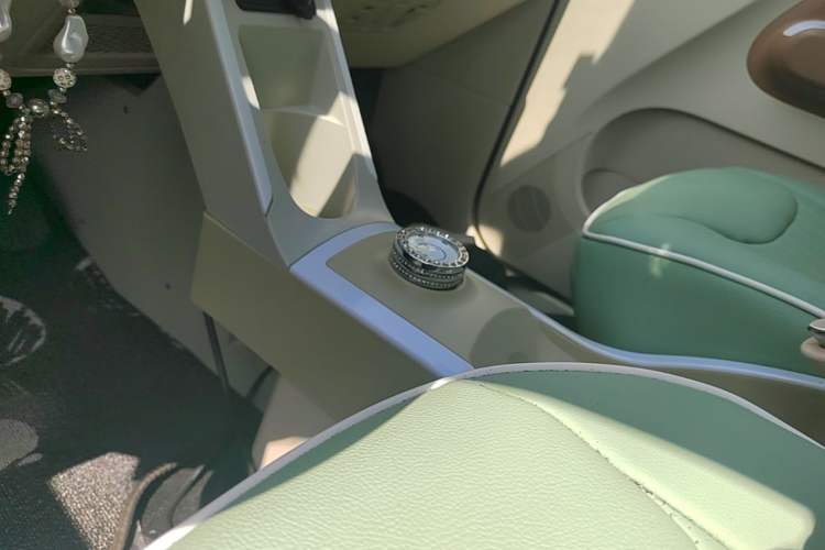 Used Wuling Hongguang MINIEV 2024 3rd Generation 215km Youth Edition Gear Lever