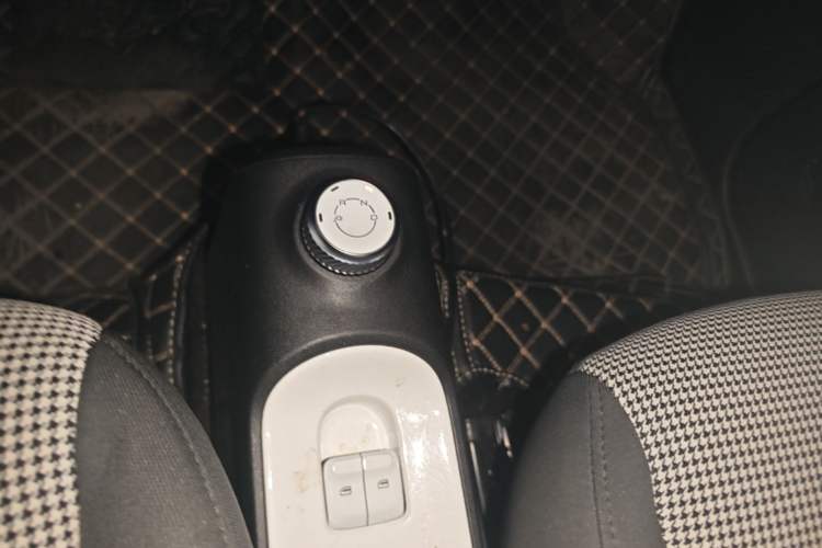 Used Wuling Hongguang MINIEV 2024 3rd Generation 215km Advanced Version Gear Lever
