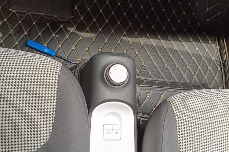 Used Wuling Hongguang MINIEV 2024 3rd Generation 215km Advanced Version Gear Lever
