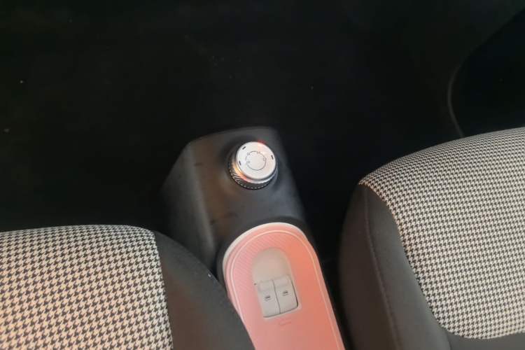 Used Wuling Hongguang MINIEV 2024 3rd Generation 215km Advanced Version Gear Lever