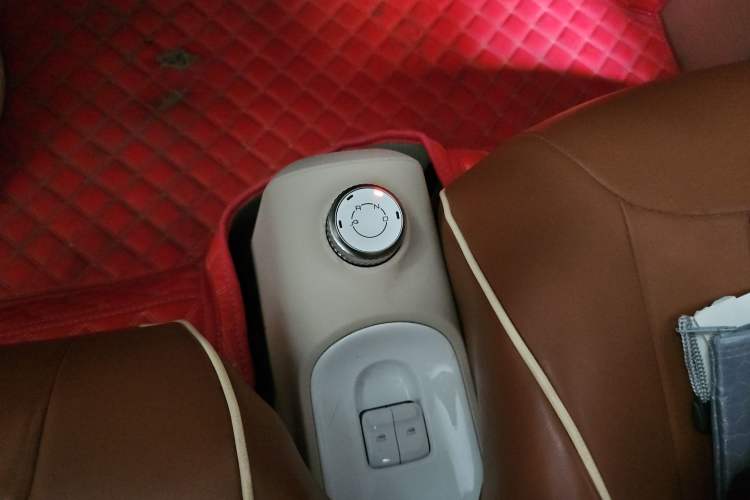 Used Wuling Hongguang MINIEV 2024 3rd Generation 215km Advanced Version Gear Lever