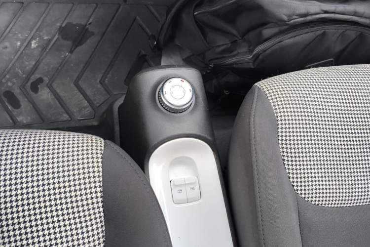Used Wuling Hongguang MINIEV 2024 3rd Generation 215km Advanced Version Gear Lever