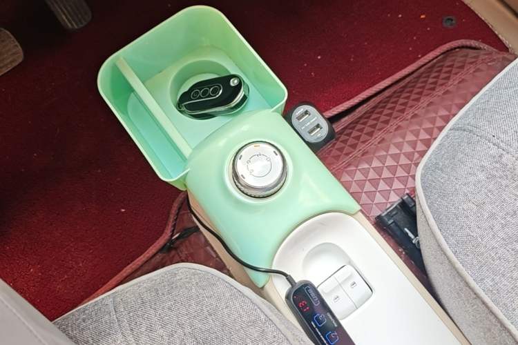 Used Wuling Hongguang MINIEV 2024 3rd Generation 215km Advanced Version Gear Lever