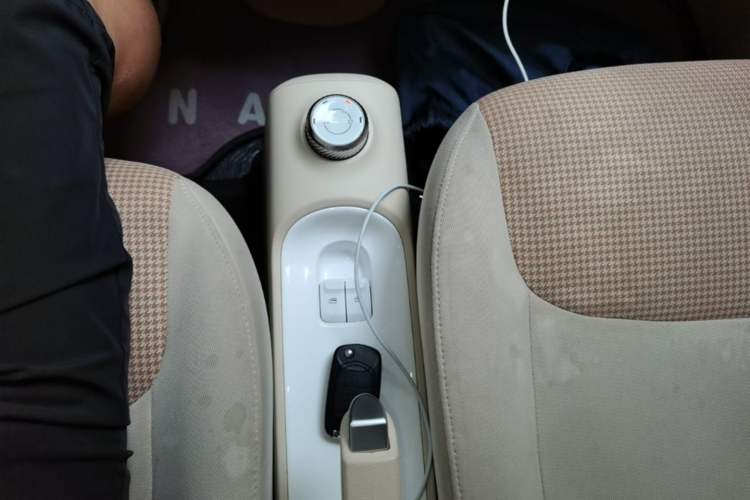 Used Wuling Hongguang MINIEV 2024 3rd Generation 215km Youth Edition Gear Lever