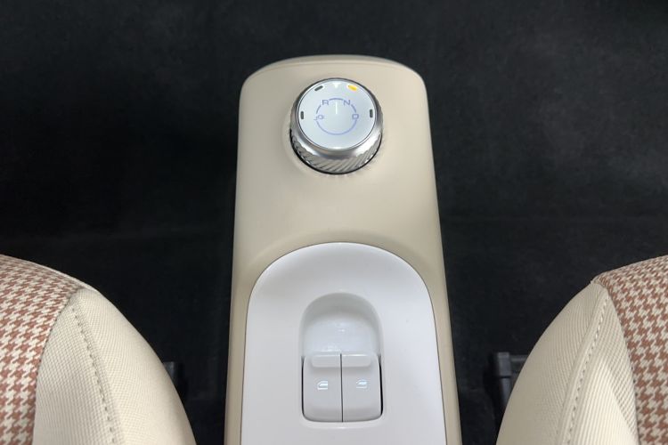 Used Wuling Hongguang MINIEV 2024 3rd Generation 215km Youth Edition Gear Lever