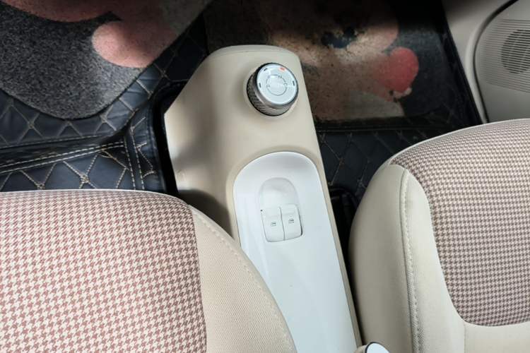 Used Wuling Hongguang MINIEV 2024 3rd Generation 215km Advanced Version Gear Lever