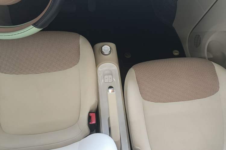Used Wuling Hongguang MINIEV 2024 3rd Generation 215km Youth Edition Gear Lever