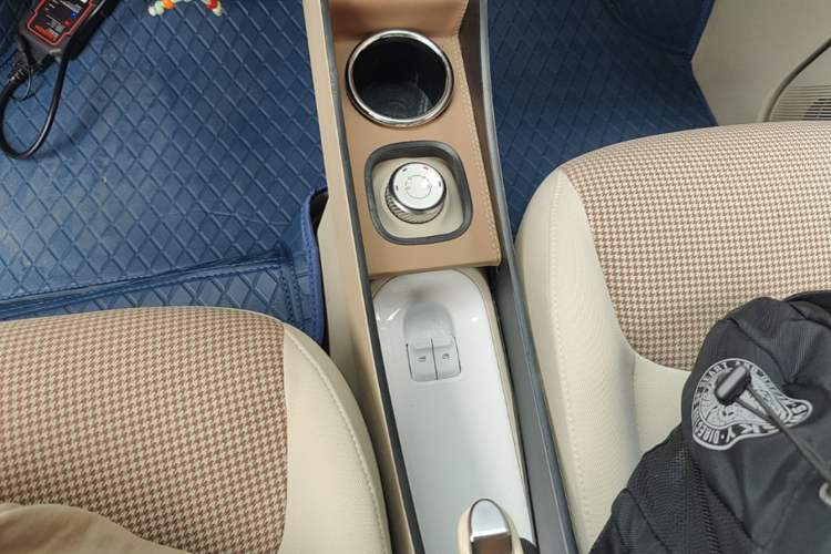 Used Wuling Hongguang MINIEV 2024 3rd Generation 215km Youth Edition Gear Lever