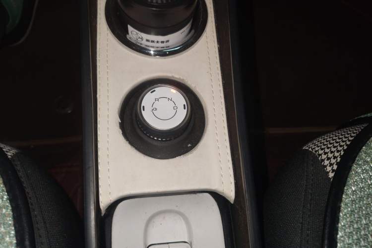 Used Wuling Hongguang MINIEV 2024 3rd Generation 215km Advanced Version Gear Lever