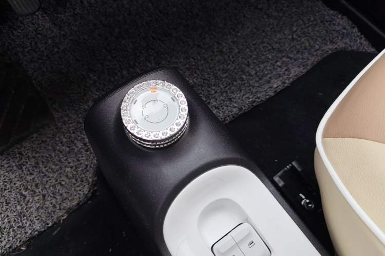 Used Wuling Hongguang MINIEV 2024 3rd Generation 215km Youth Edition Gear Lever