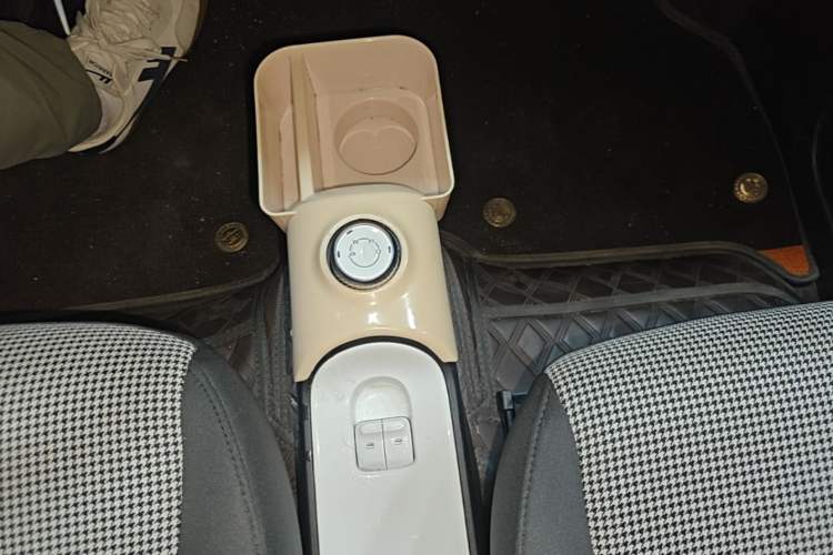 Used Wuling Hongguang MINIEV 2024 3rd Generation 215km Advanced Version Gear Lever