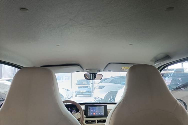 Used Wuling Hongguang MINIEV 2024 3rd Generation 215km Advanced Version Headliner
