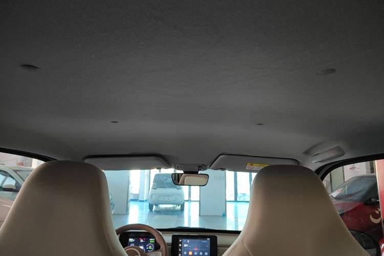 Used Wuling Hongguang MINIEV 2024 3rd Generation 215km Advanced Version Headliner