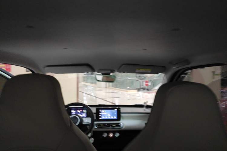 Used Wuling Hongguang MINIEV 2024 3rd Generation 170 km Headliner