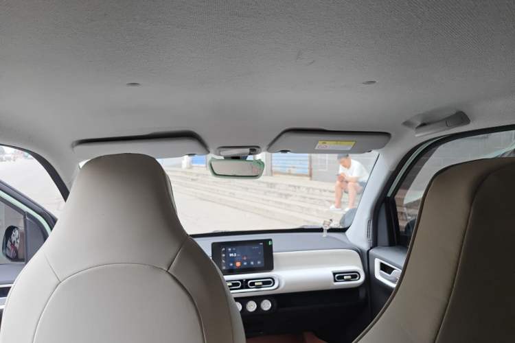 Used Wuling Hongguang MINIEV 2024 3rd Generation 170 km Headliner