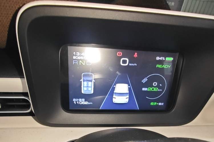 Used Wuling Hongguang MINIEV 2024 3rd Generation 215km Advanced Version Instrument Cluster