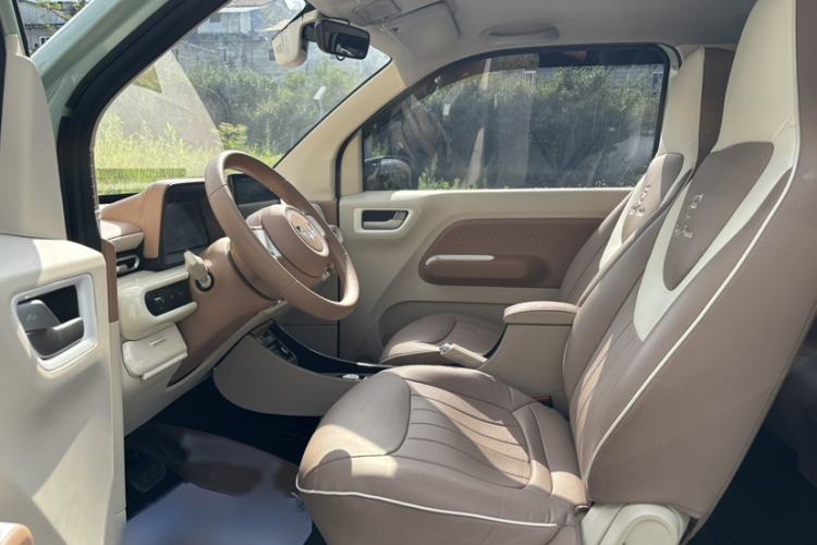 Used Wuling Hongguang MINIEV 2024 3rd Generation 215km Youth Edition Interior 1