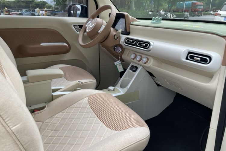 Used Wuling Hongguang MINIEV 2024 3rd Generation 215km Youth Edition Interior 1