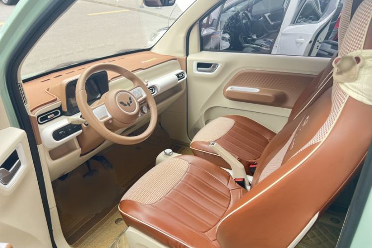 Used Wuling Hongguang MINIEV 2024 3rd Generation 215km Youth Edition Interior 2