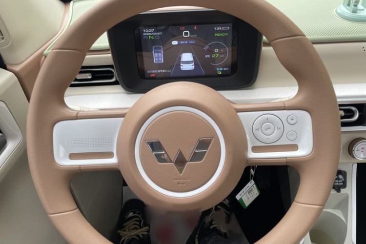 Used Wuling Hongguang MINIEV 2024 3rd Generation 215km Youth Edition Interior 2