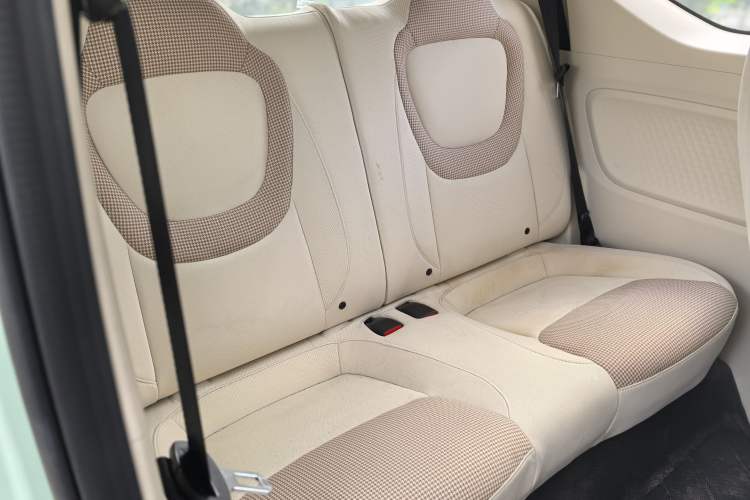 Used Wuling Hongguang MINIEV 2024 3rd Generation 215km Advanced Version Interior 2