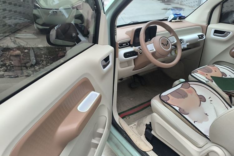 Used Wuling Hongguang MINIEV 2024 3rd Generation 215km Youth Edition Interior 3