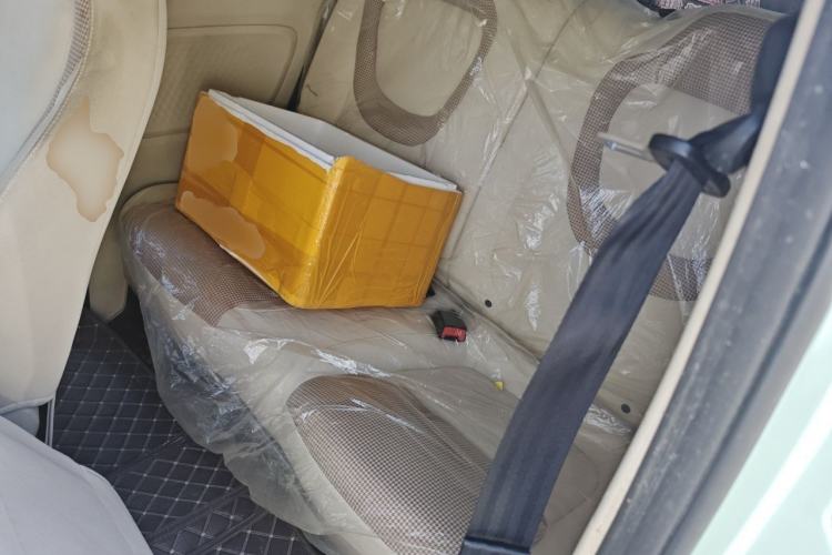 Used Wuling Hongguang MINIEV 2024 3rd Generation 170 km Interior 4