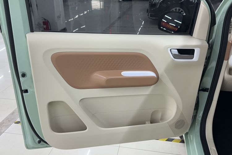 Used Wuling Hongguang MINIEV 2024 3rd Generation 215km Youth Edition Interior 4