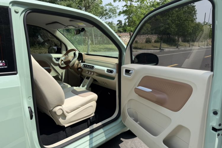 Used Wuling Hongguang MINIEV 2024 3rd Generation 215km Youth Edition Interior 4