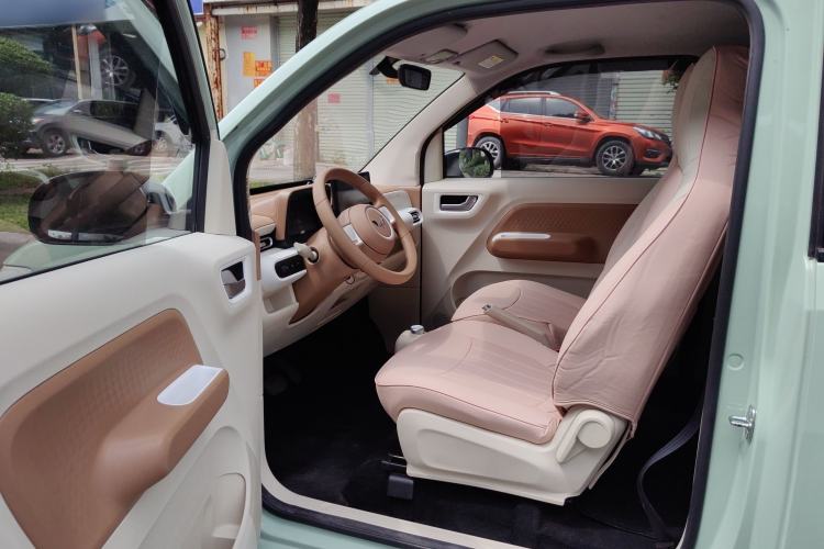 Used Wuling Hongguang MINIEV 2024 3rd Generation 215km Youth Edition Interior 6
