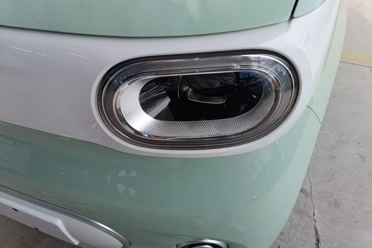 Used Wuling Hongguang MINIEV 2024 3rd Generation 215km Youth Edition Left Front Headlight