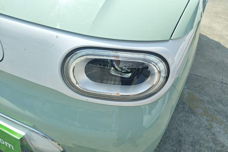 Used Wuling Hongguang MINIEV 2024 3rd Generation 215km Advanced Version Left Front Headlight